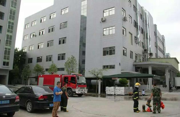 清溪消防局到长荣佳做实地消防演练